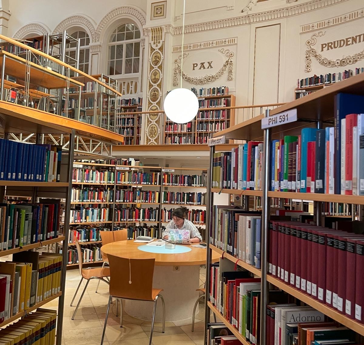 Ein Blick hinter die Kulissen der Vorarlberger Landesbibliothek 